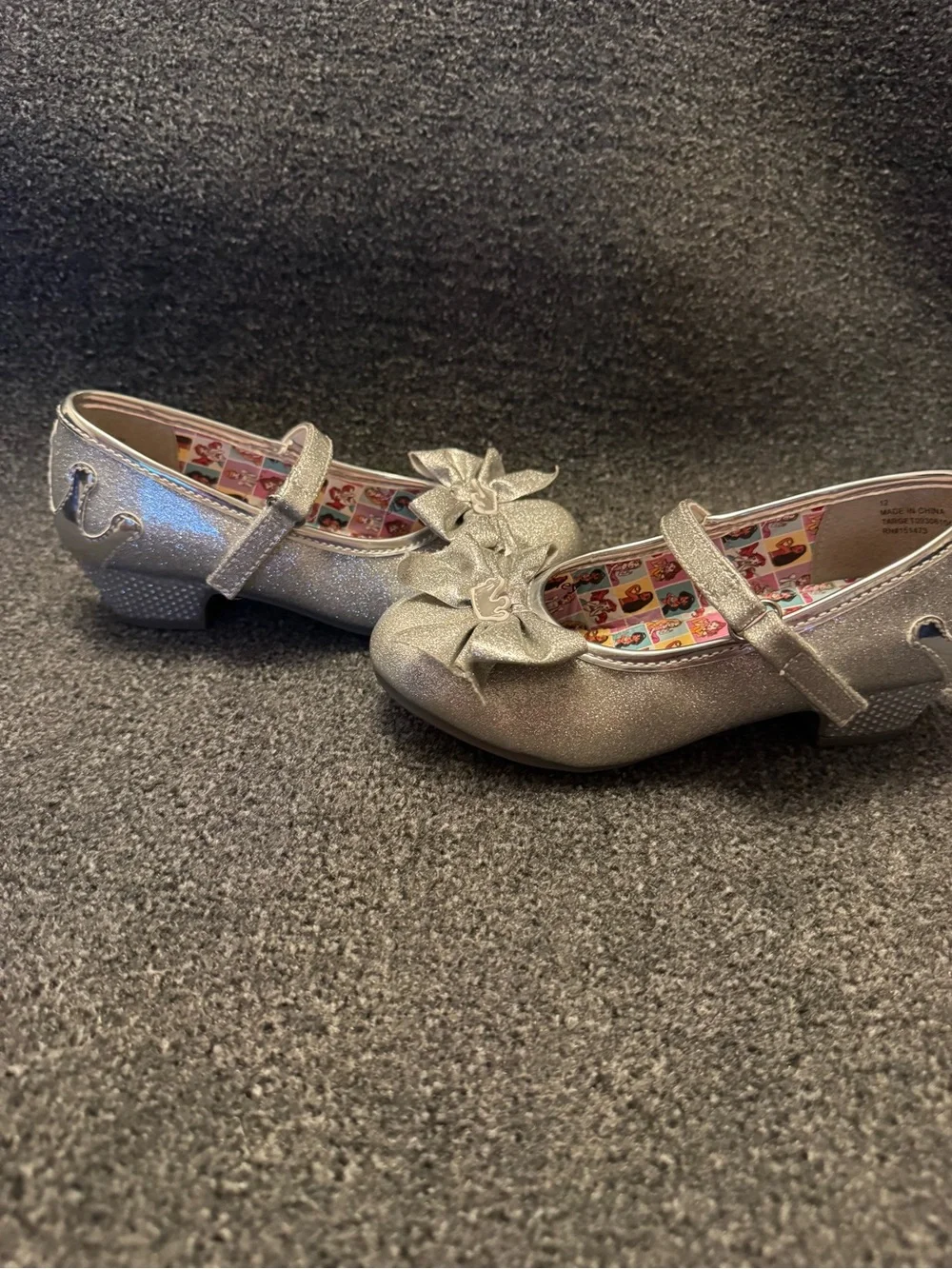 Disney Princess Girls Silver Glitter Mary Jane Heels with Bow & Crown Size 12
